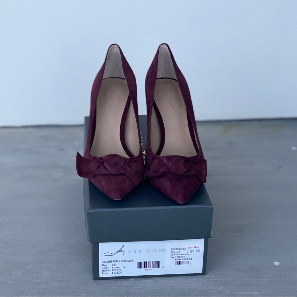 Ann Taylor Burgundy Suede Pump